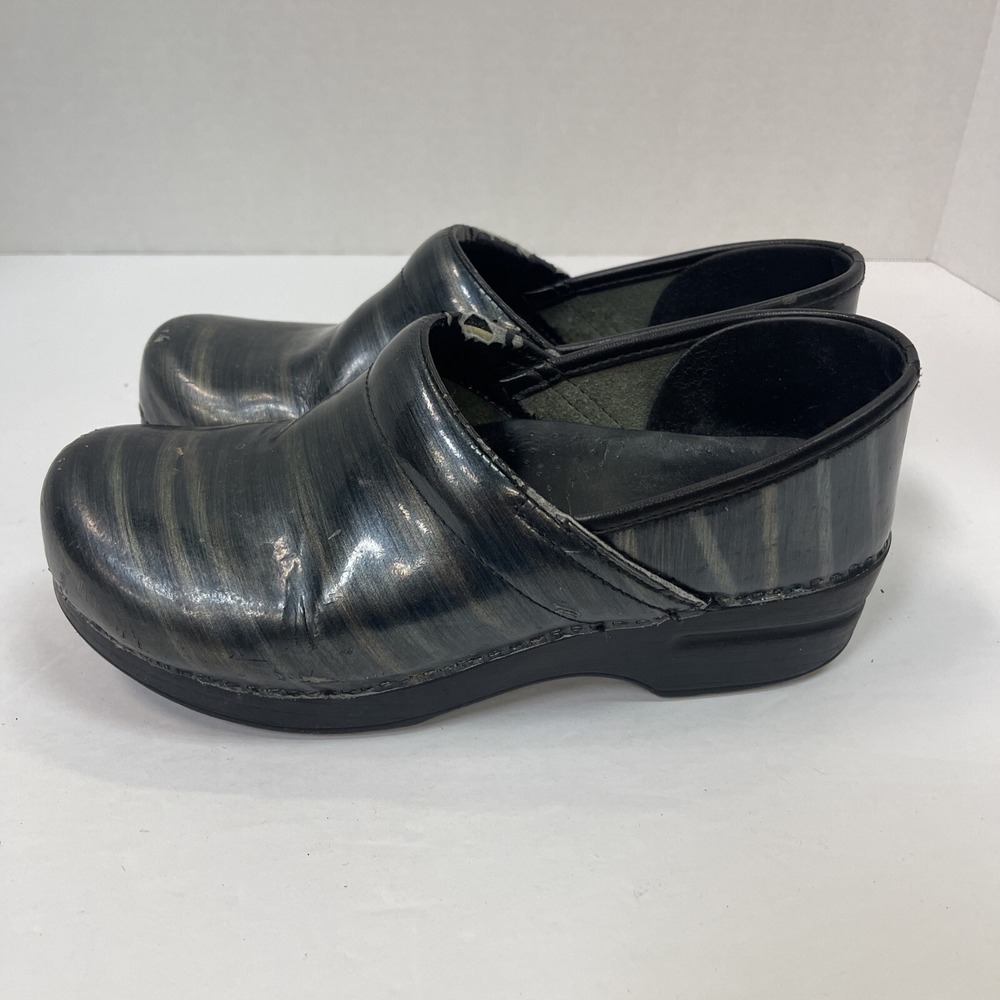Dansko Clogs 38 - Picture 1 of 8